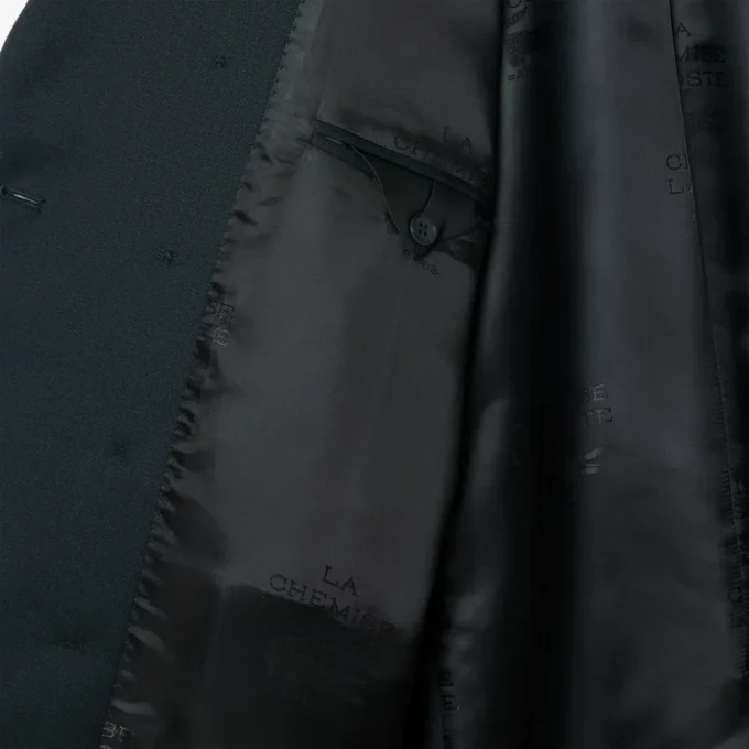 Lichtgewicht wollen blazer met dubbele rij knopen uit de catwalkcollectie