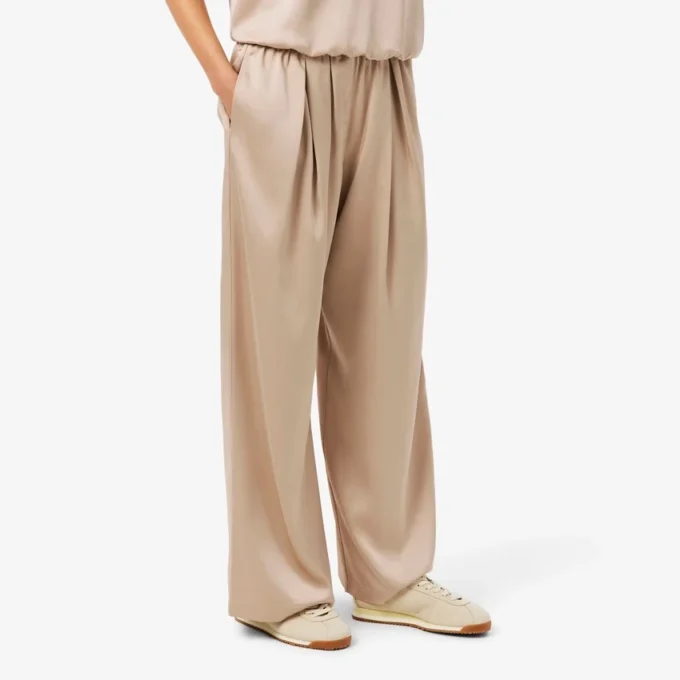 Oversized satijnen broek met elastische tailleband
