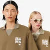 Oversized satijnen poloshirt met Runway-badge