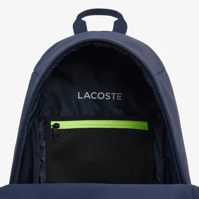 Play in Lacoste-rugzak