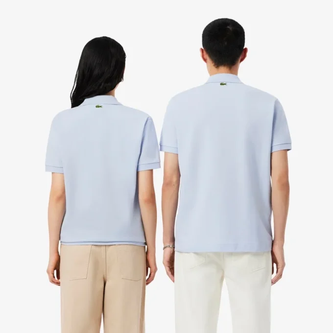 Polo met klassieke pasvorm en reliëflogo