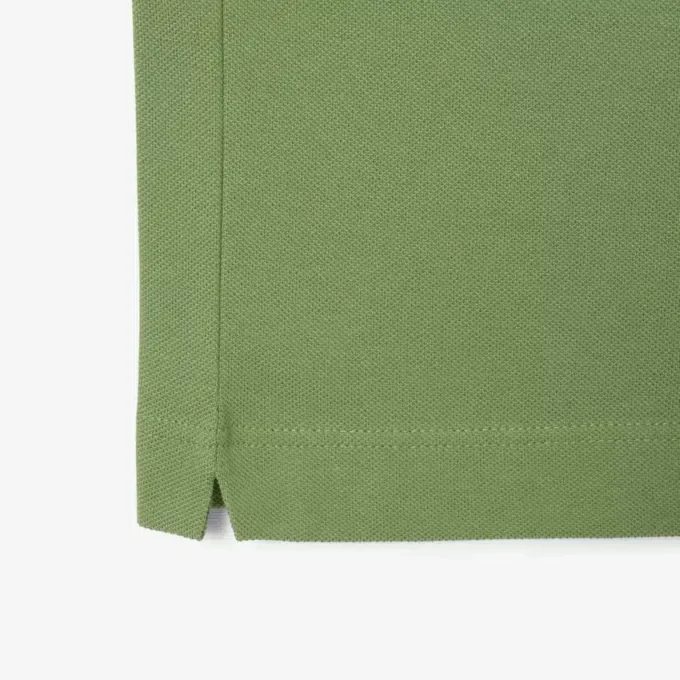 Polo met klassieke pasvorm en reliëflogo