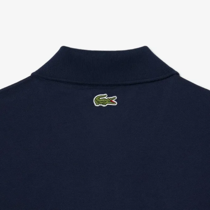 Polo met klassieke pasvorm en reliëflogo