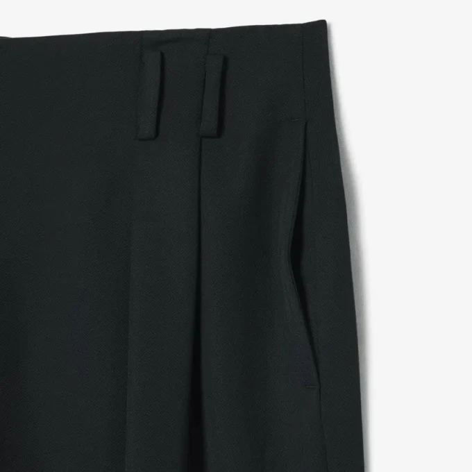 Runway rechtvallende, getailleerde wollen broek