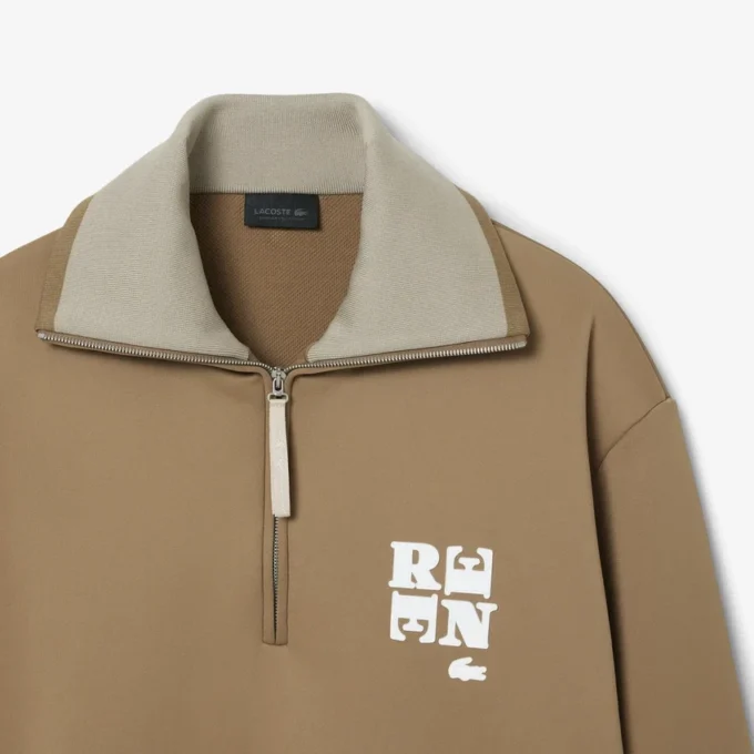 Runway-sweatshirt met hoge kraag, ritssluiting en badge-accent