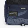 Speel in de Lacoste Reporter-tas