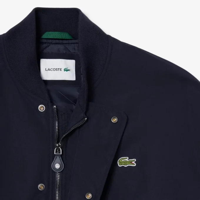 Waterafstotende bomber